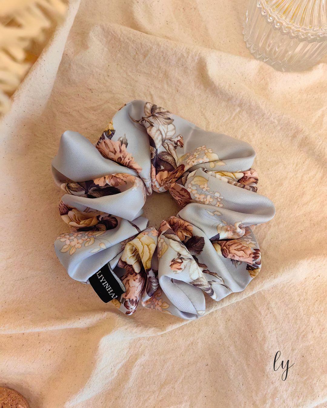 ·Scrunchies · Evelyn·
