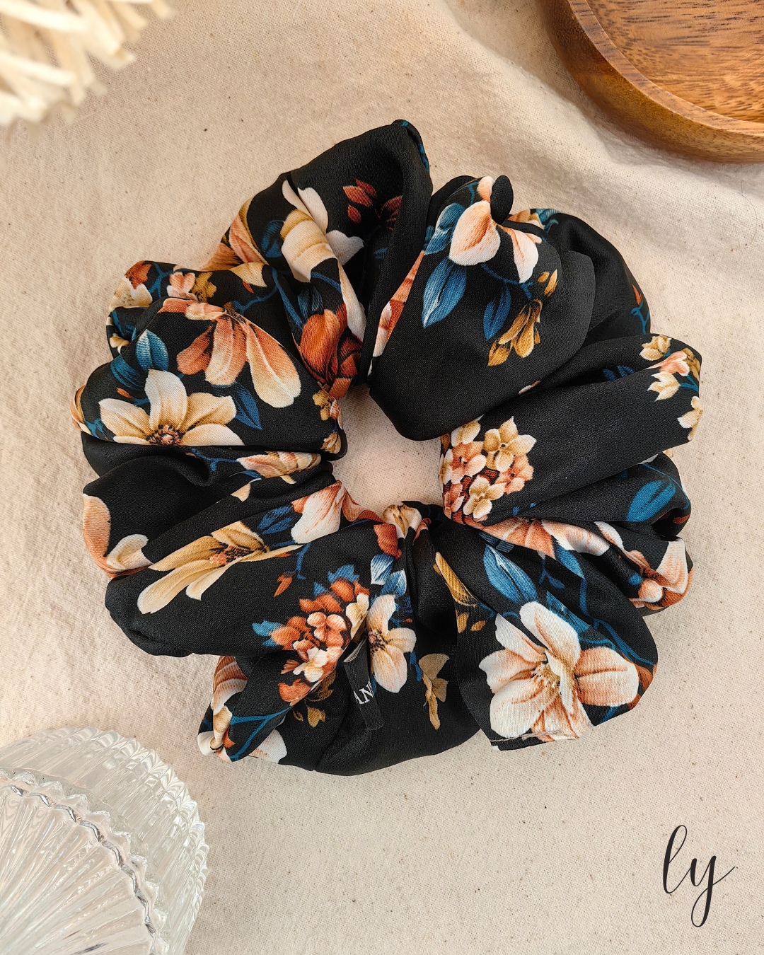 ·Scrunchies · Yin·