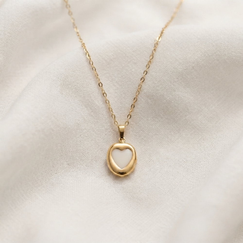 Amora Love Luxe Pendant