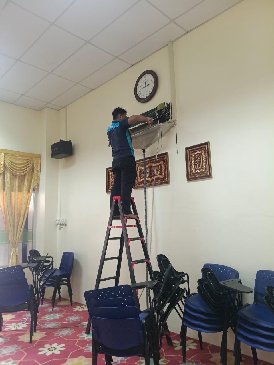 Aircond Servicing for 27 units - Masjid Usamah Bin Zaid, Wangsa Maju