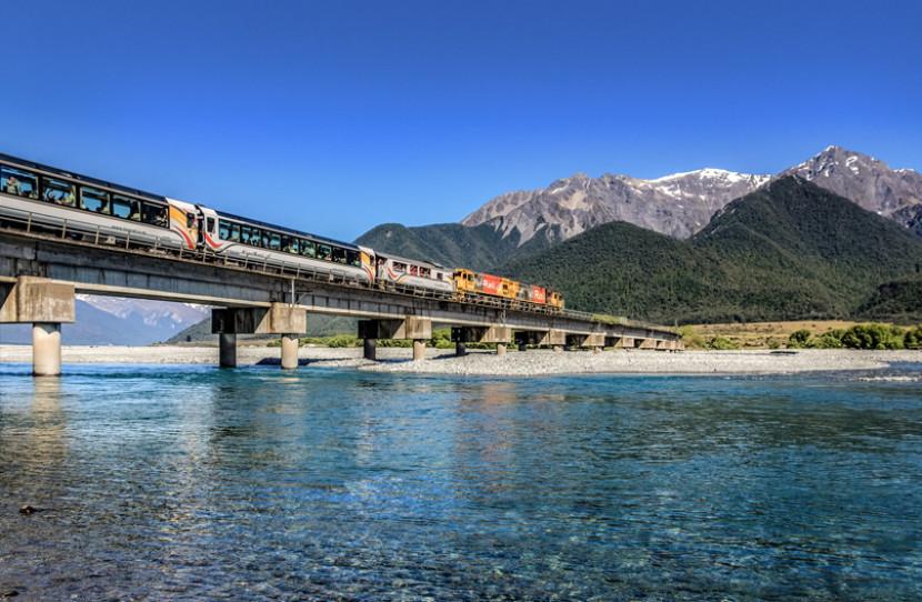 Arthurs Pass & Castle Hill via Train or Road