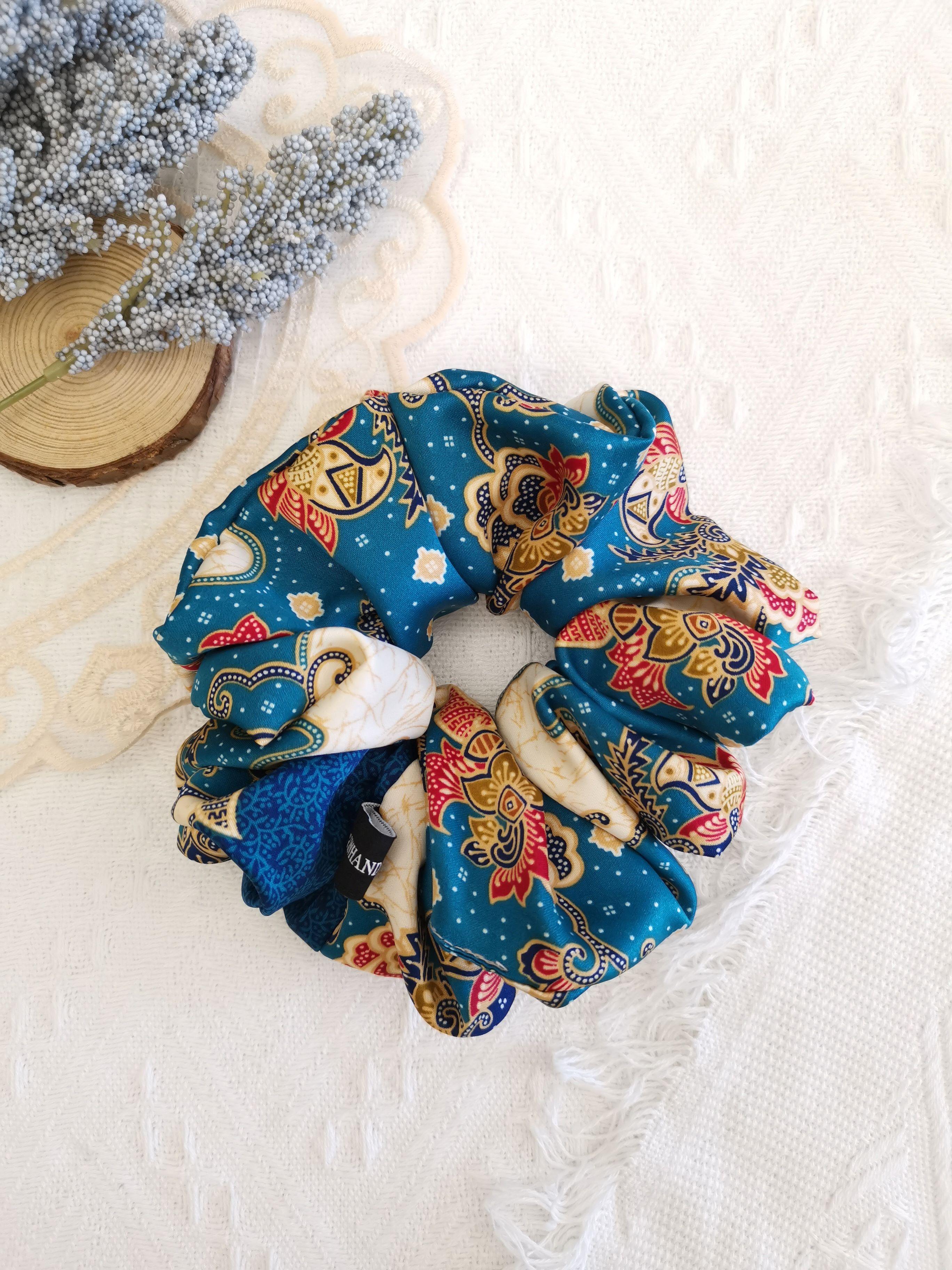 Scrunchies · Miranda