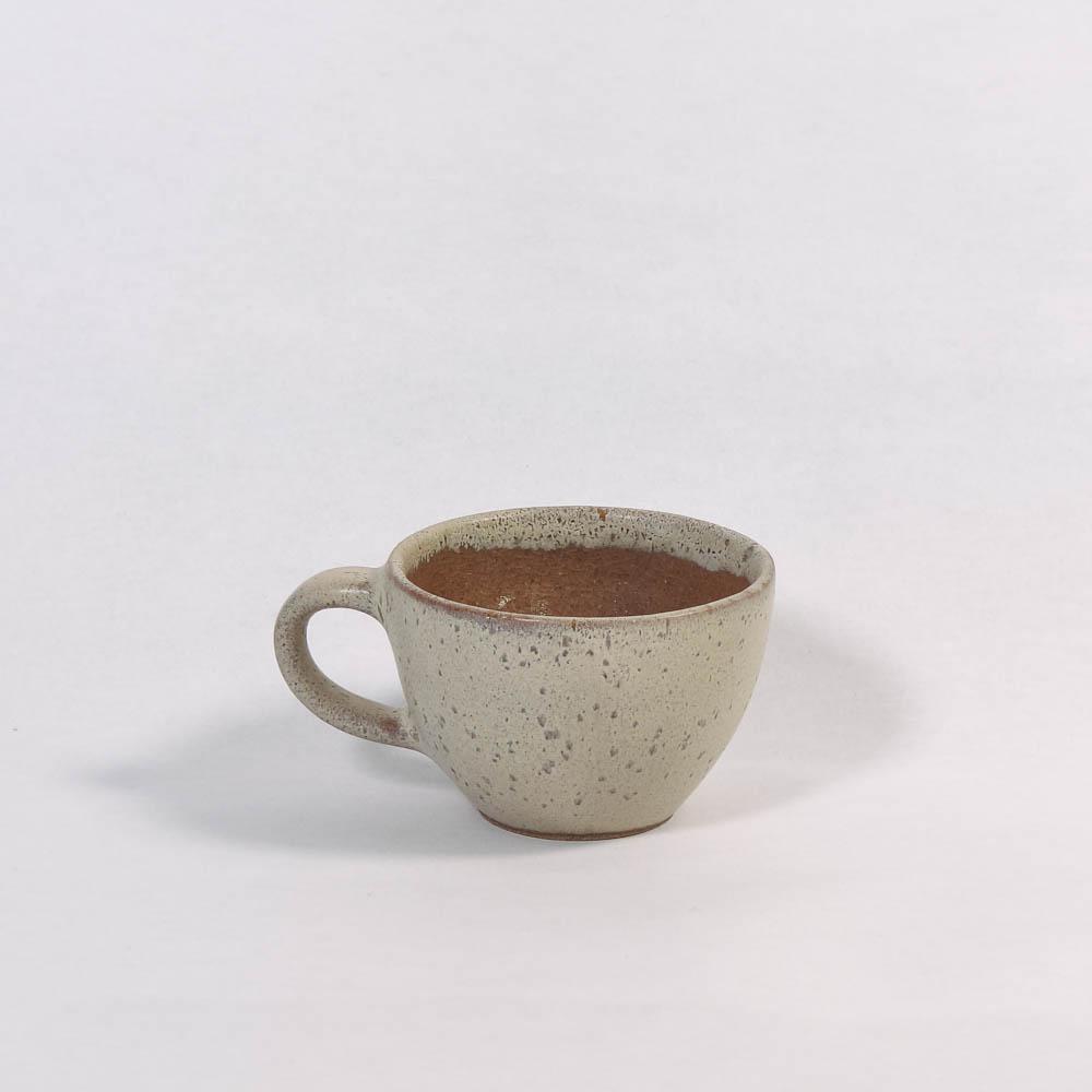 Sandy white cup
