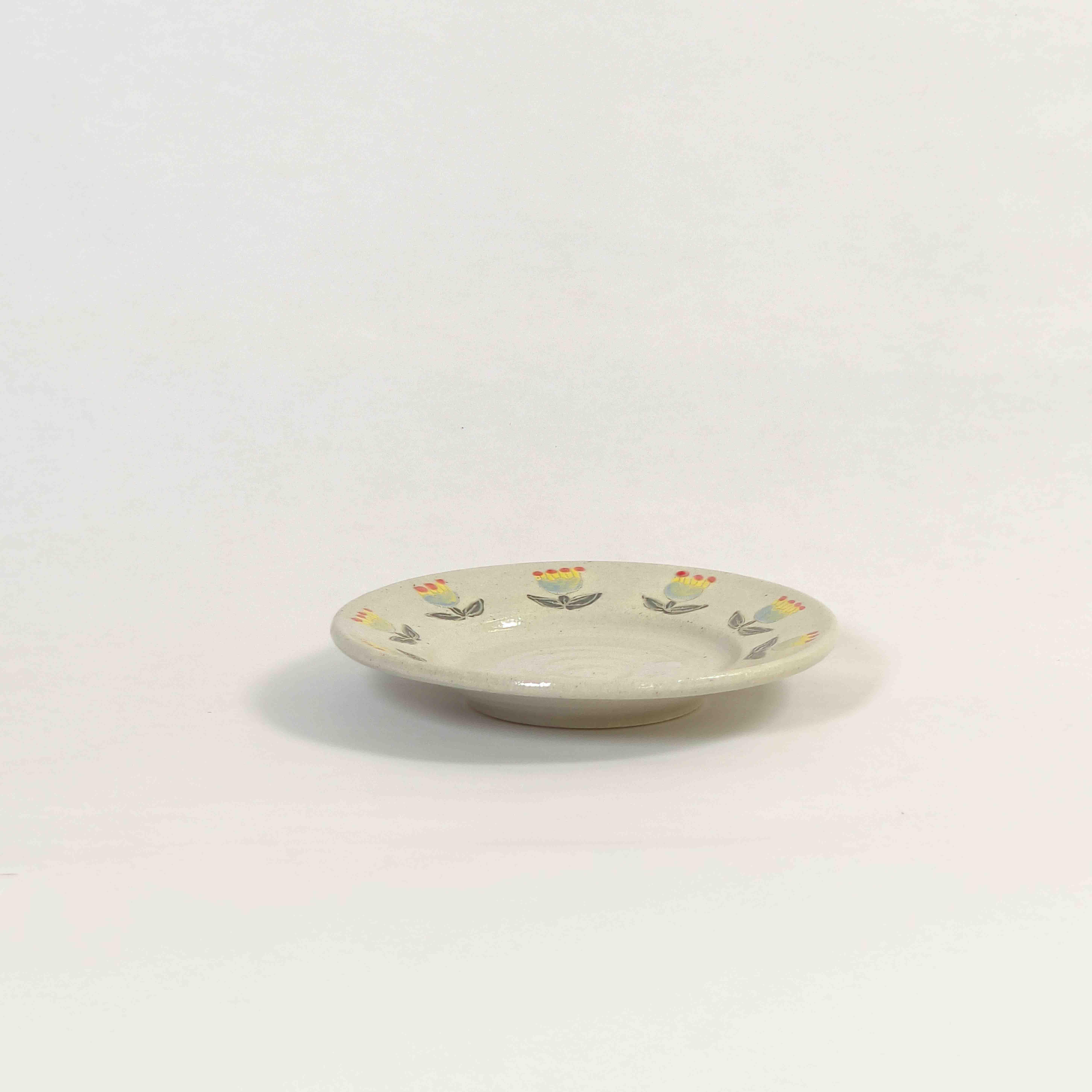 Retro Daffodil Saucer