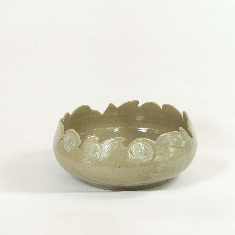 Petal rim bowl