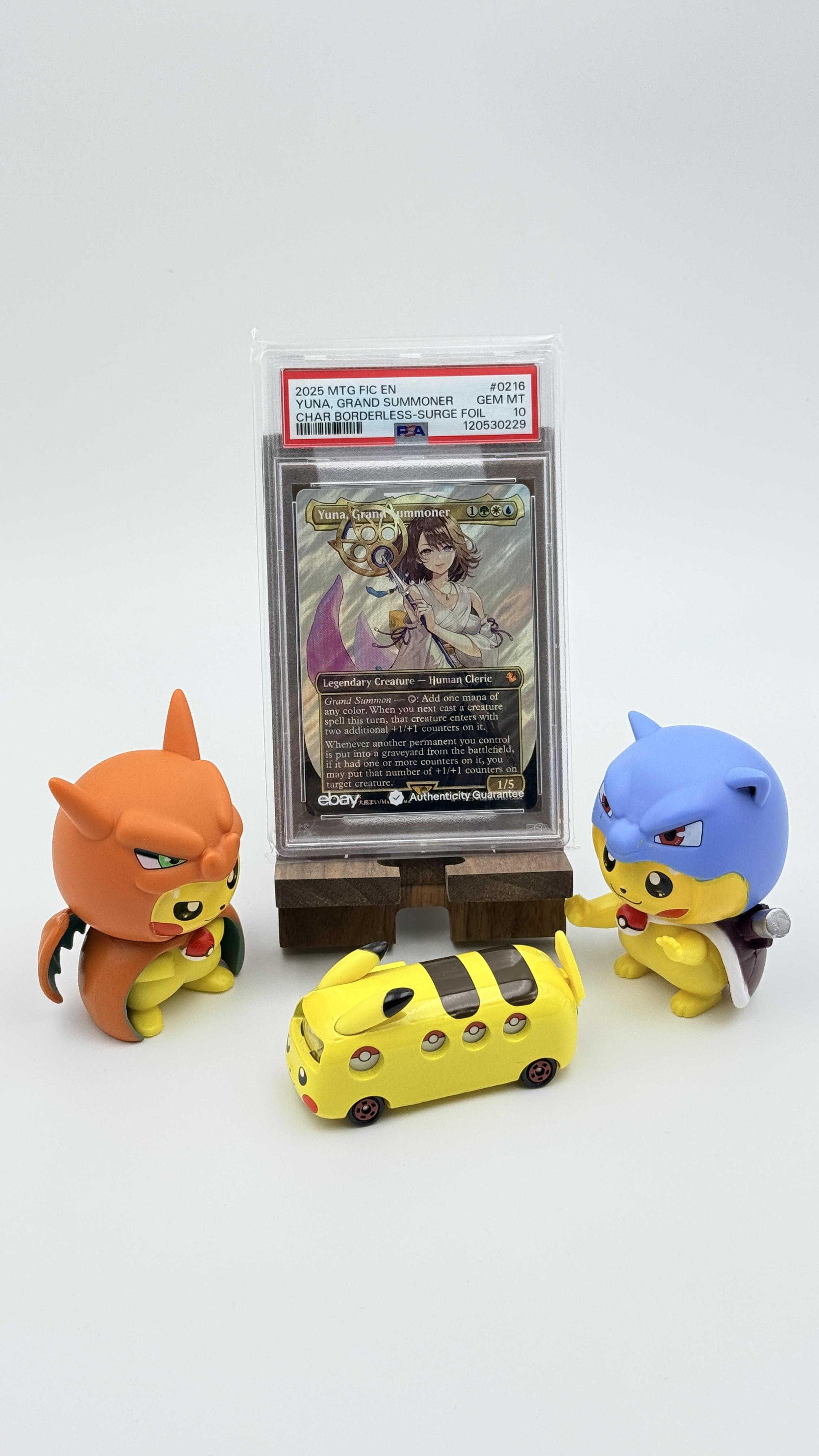 FINAL FANTASY Commander FIC Yuna, Grand Summoner #0216 Borderless Surge Foil