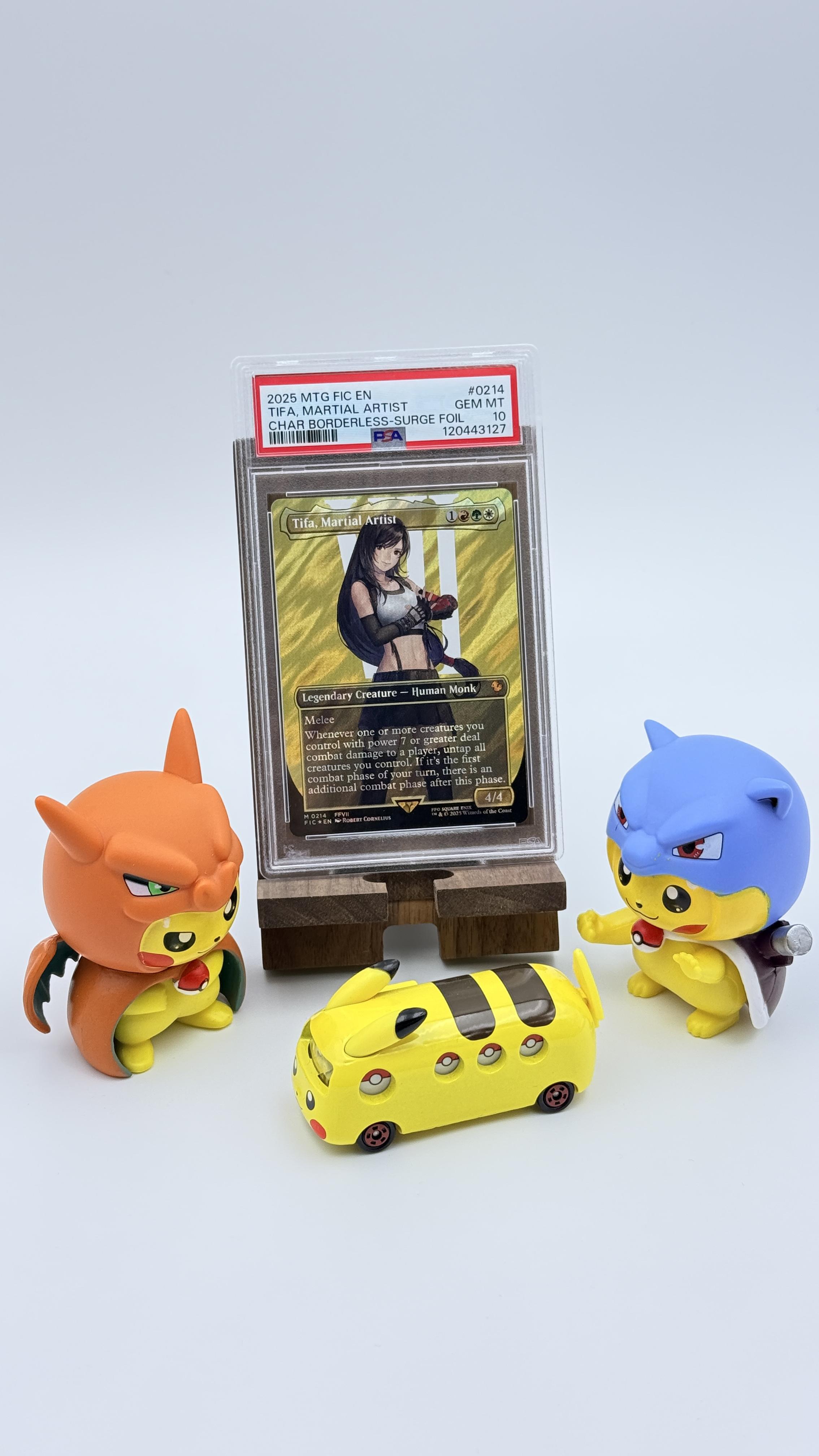 FINAL FANTASY Commander FIC Tifa Lockhart #0214 Borderless Surge Foil