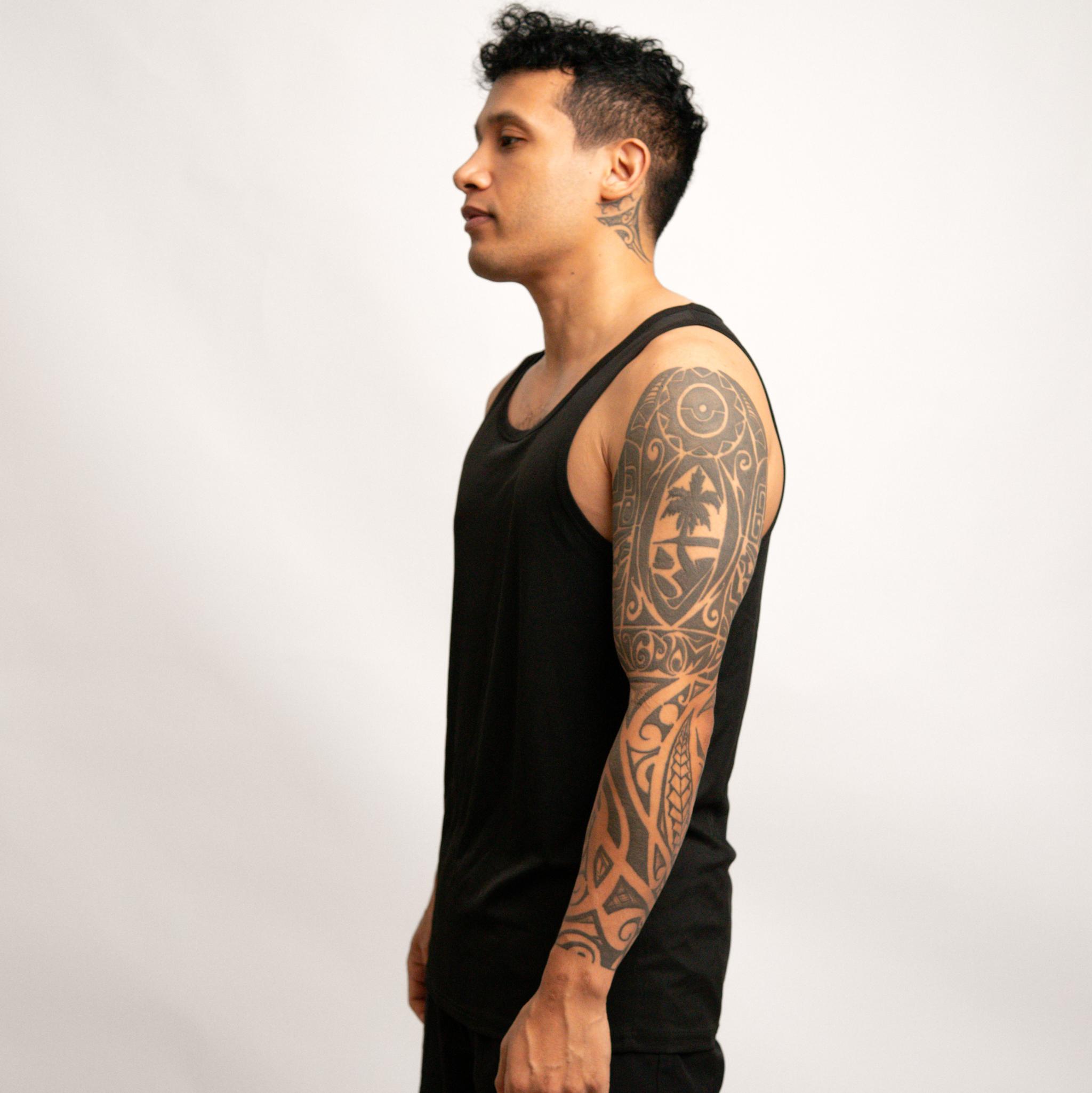 Black loose tank top side