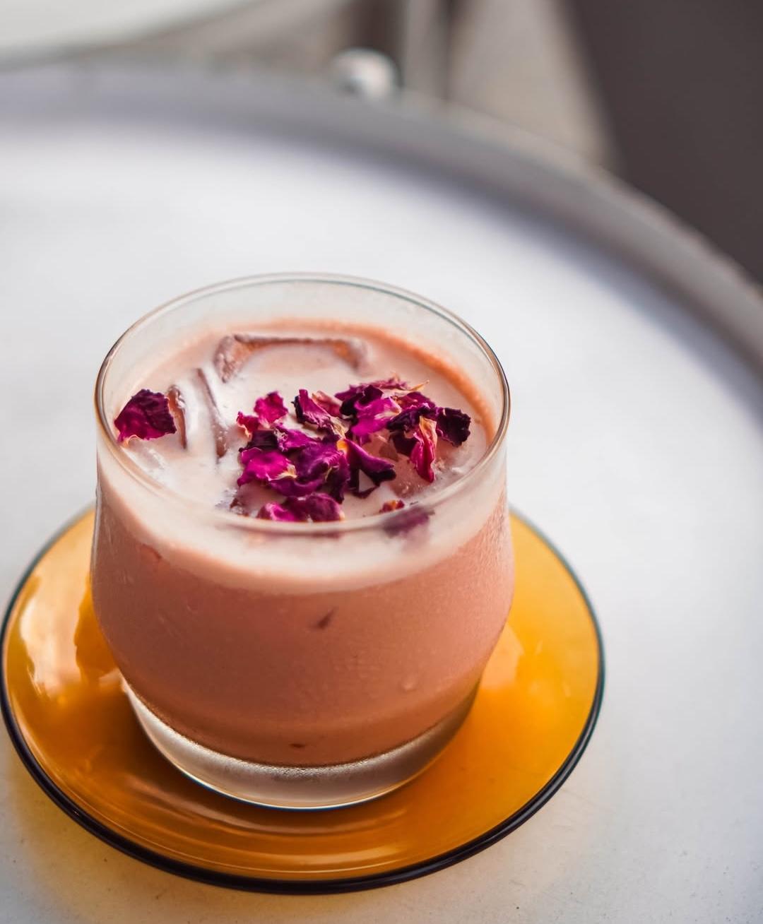 strawberry cream coldbrew