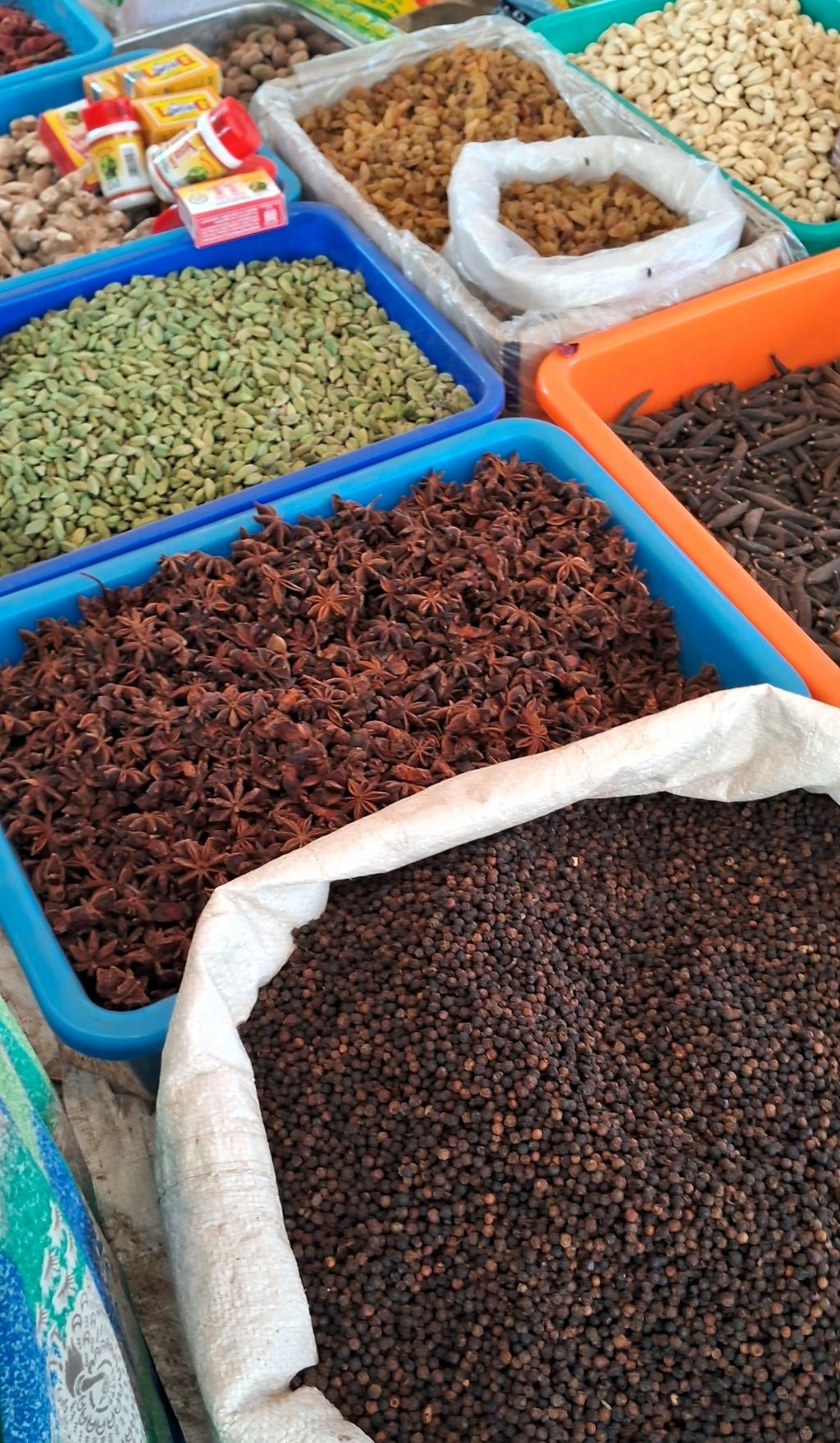 🌿 Whole Spices
