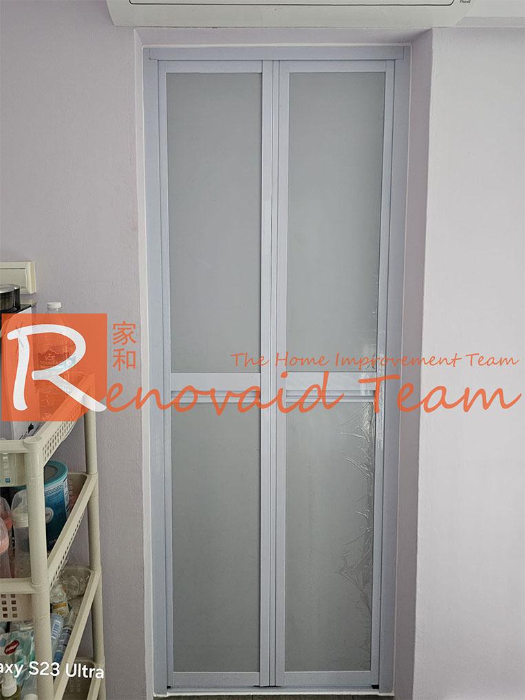 White Powder Coated Aluminium Bifold Door with Gray Acrylic (E3) - Renovaid Team