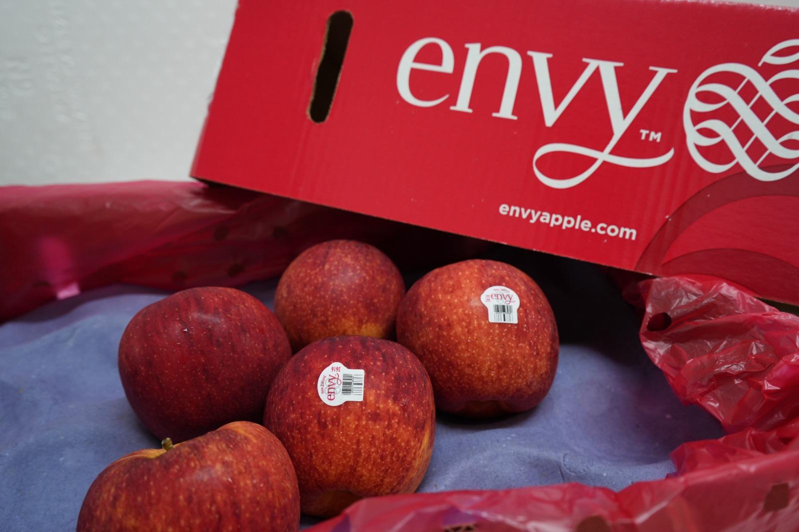 Envy Apples