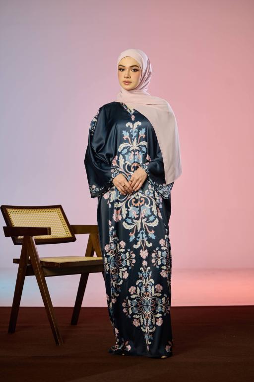 Zainab - image 3