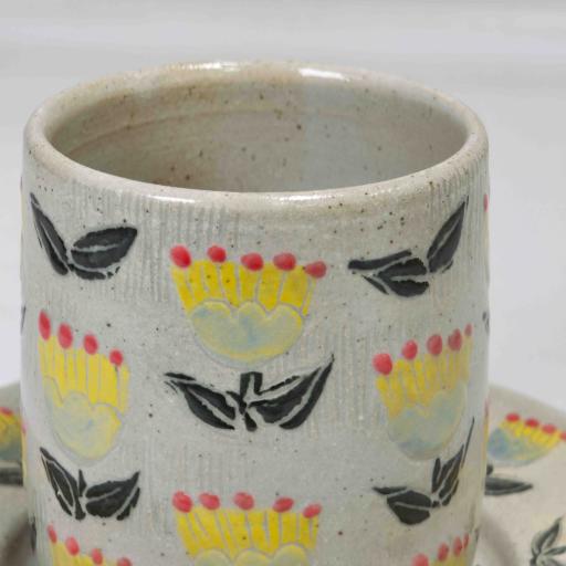 Retro Daffodil Cup - image 4