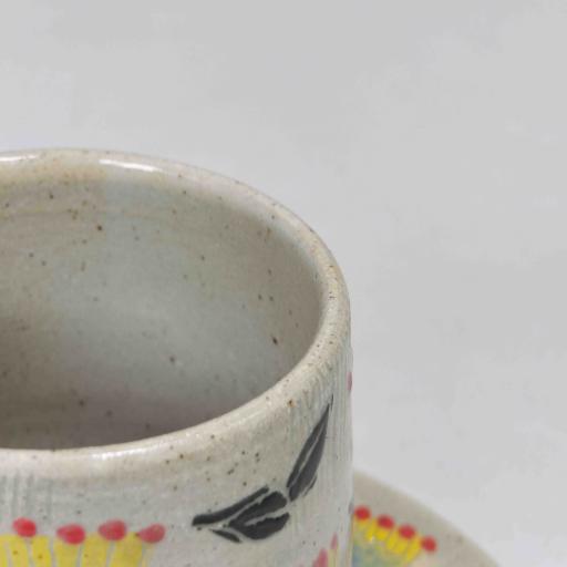Retro Daffodil Cup - image 3
