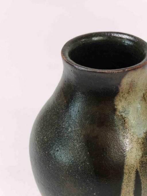 Veiled bud vase - image 6
