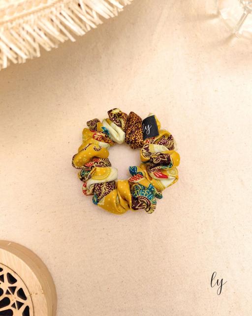 ·Scrunchies · Miranda· - image 8