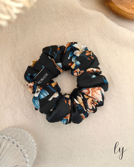 ·Scrunchies · Yin· - image 5
