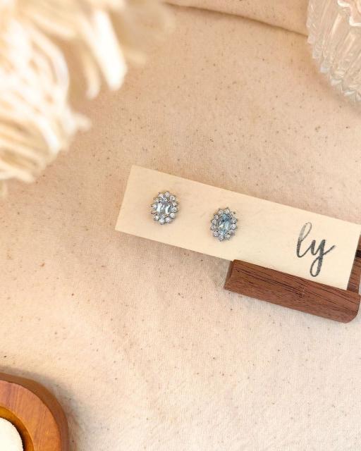 Blue Topaz Stud Earrings · 蓝色托帕石耳钉 - image 8