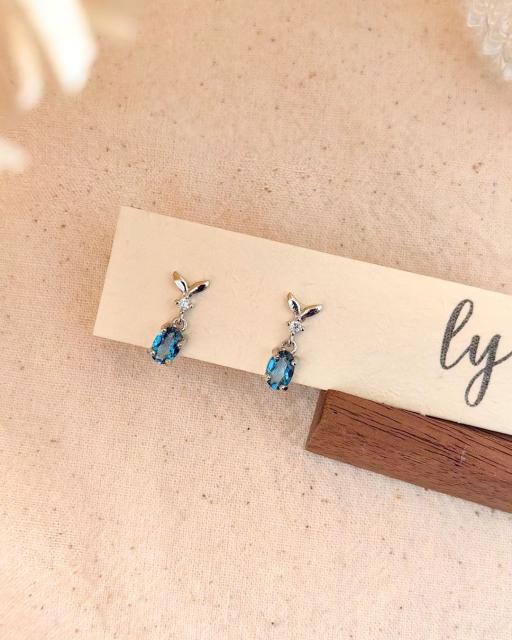 Blue Topaz Stud Earrings · 蓝色托帕石耳钉 - image 6