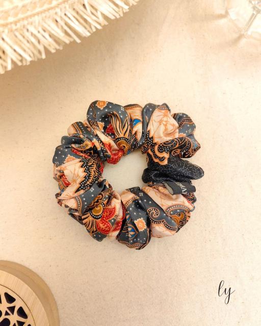 ·Scrunchies · Miranda· - image 10