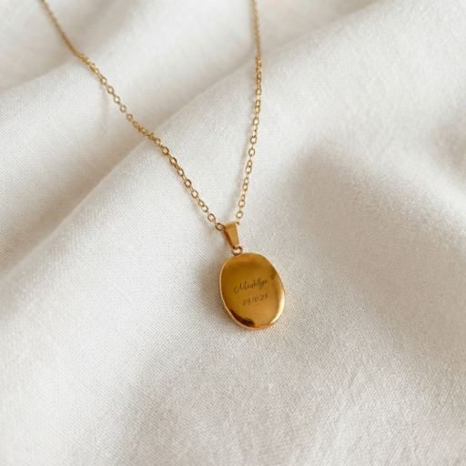 Amora Love Luxe Pendant - image 3