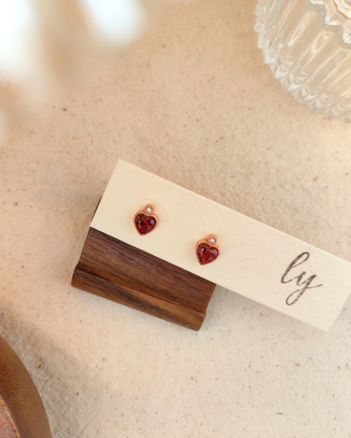 Garnet Earrings · 石榴石耳饰 - image 3