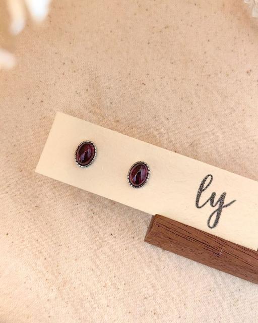 Garnet Earrings · 石榴石耳饰 - image 5