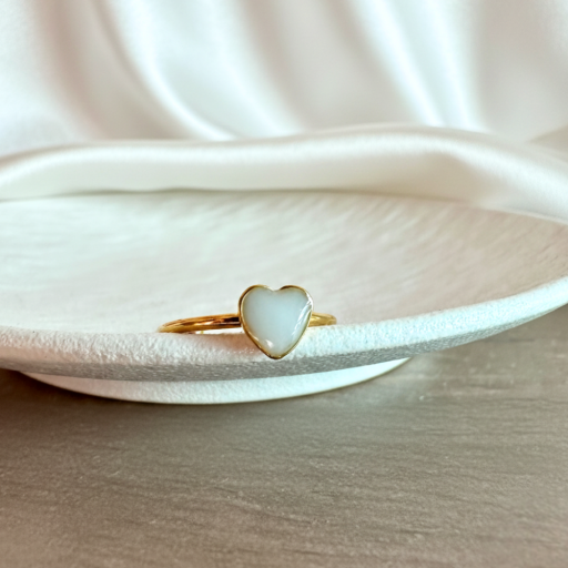 Amory Promise of Love Heart Ring - image 3