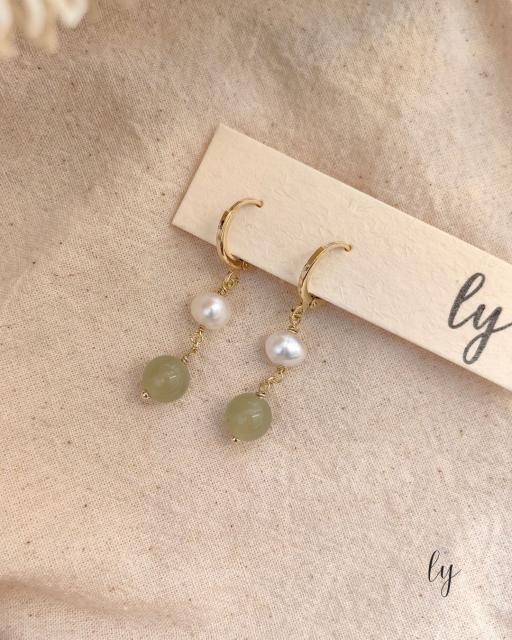 Pearl-Serpentine Jade · 珍珠-岫玉耳饰 - image 2