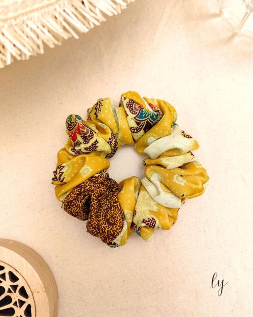 ·Scrunchies · Miranda· - image 7