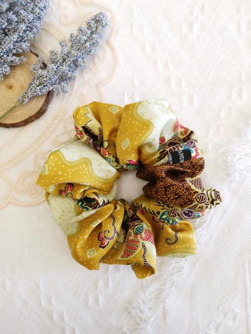 Scrunchies · Miranda - image 12
