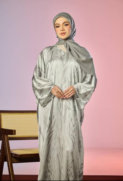 Bella - image 4