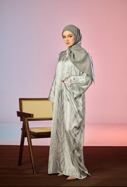 Bella - image 3
