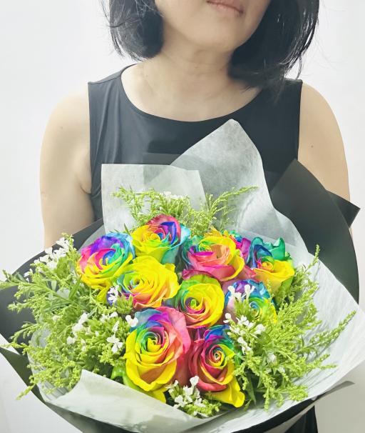 Cloud 9 Rainbow Roses - image 2