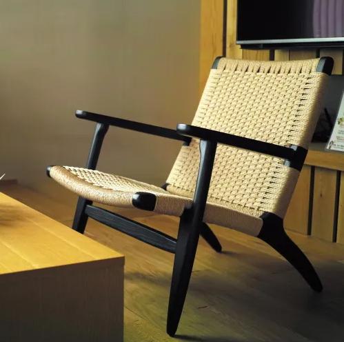 Scandinavian Black Frame Lounge Chair - image 3