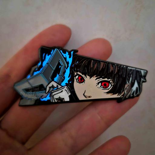 Queen's Eyes Enamel Pin - image 2