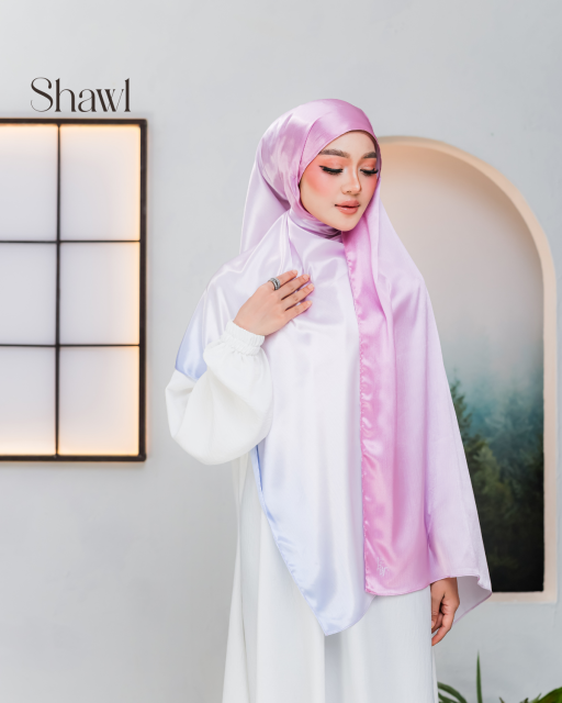 Ombre Pink Shawl : 2m x 0.7m - image 1