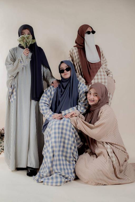 Zea Caftan - image 2