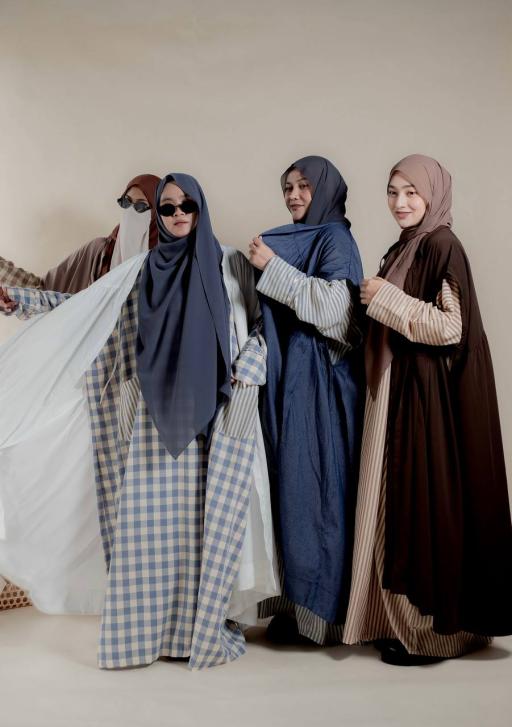 Zea Caftan - image 1