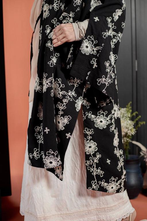 Terbit Outerwear - image 7