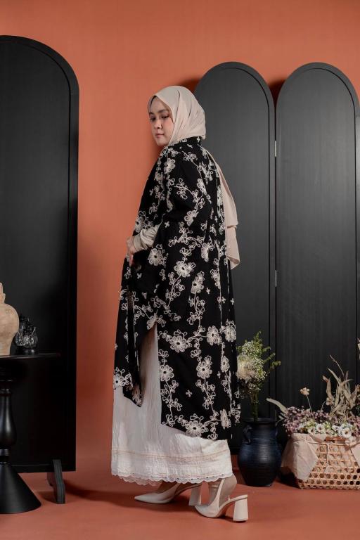 Terbit Outerwear - image 8