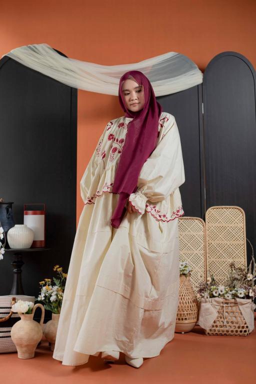 Raeha Abaya - image 3