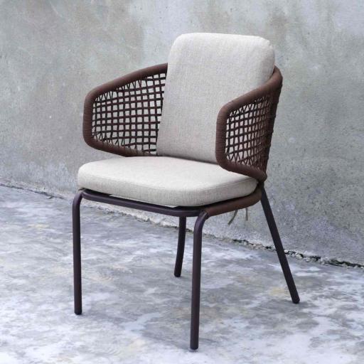 Santai Seat Outdoor Chair - image 3