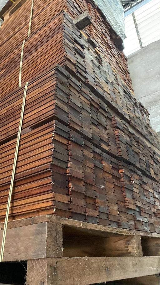 Natural Solid Wood Timber/Flooring - image 4