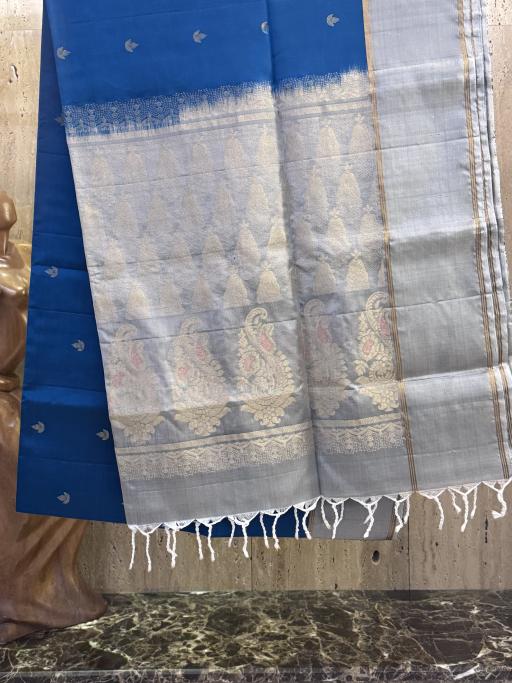 Soft Pure Kanchipuram Silk in Blue & Silver Combo - image 3