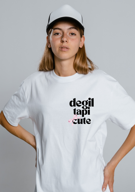 Degil tapi Cute T-shirt - image 1