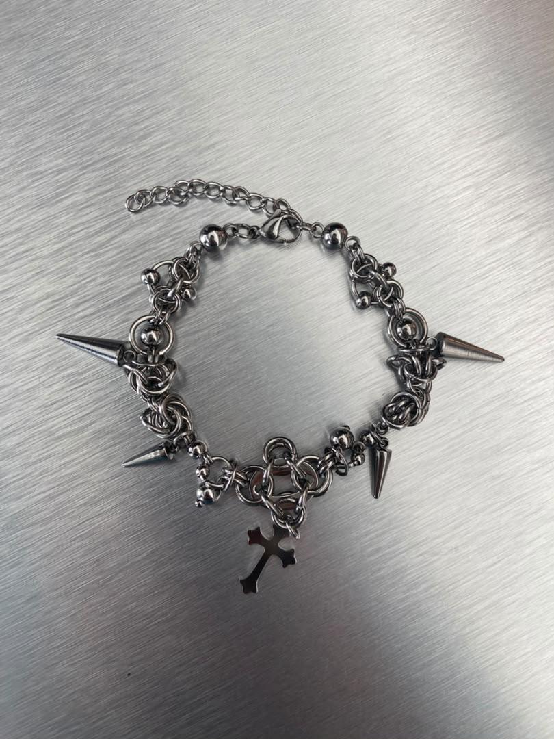 02 CRUCIS
