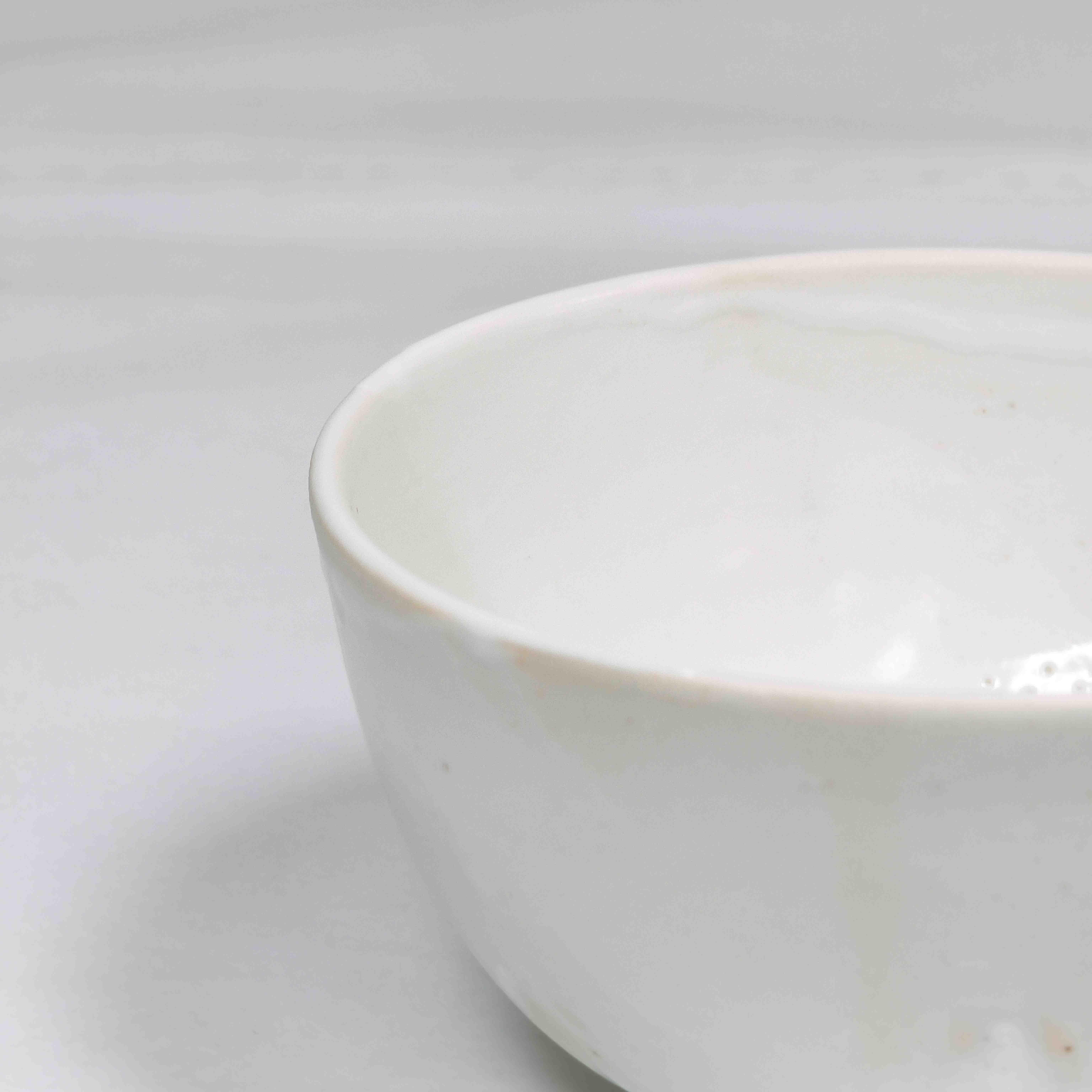 Deep white bowl - image 3