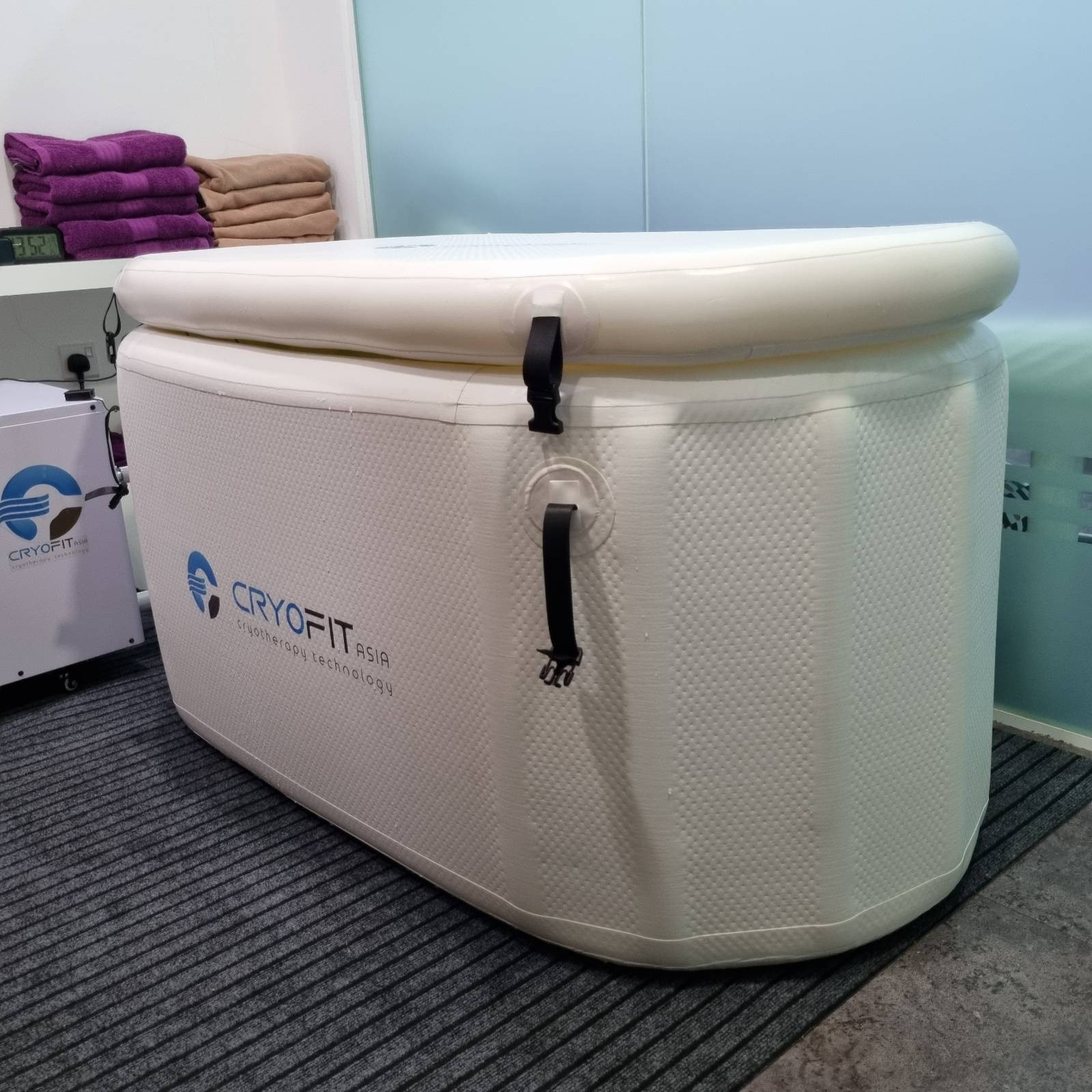 Cold Plunge Inflatable with chiller 1.5HP